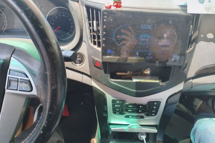 Used BYD e5 2016 300 Comfort Version Audio And AC Panel