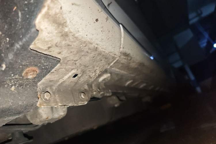 Used BYD e5 2016 300 Luxury Edition Chassis Front Left