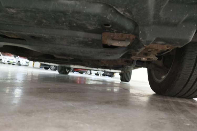 Used BYD e5 2016 300 Luxury Edition Chassis Front Left