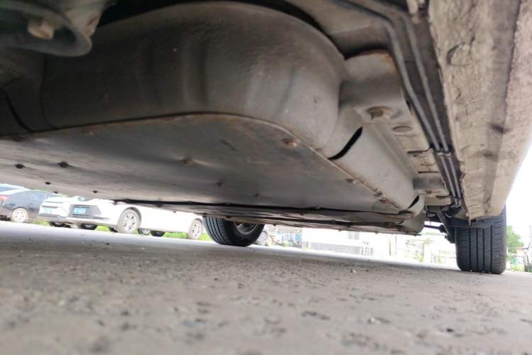 Used BYD e5 2016 300 Luxury Edition Chassis Front Left