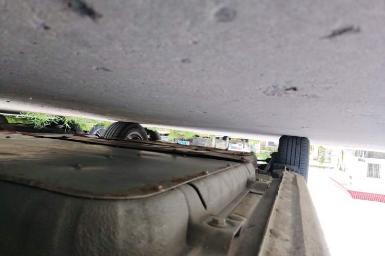 Used BYD e5 2016 300 Luxury Edition Chassis Front Right