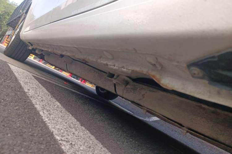 Used BYD e5 2016 300 Luxury Edition Chassis Rear Left
