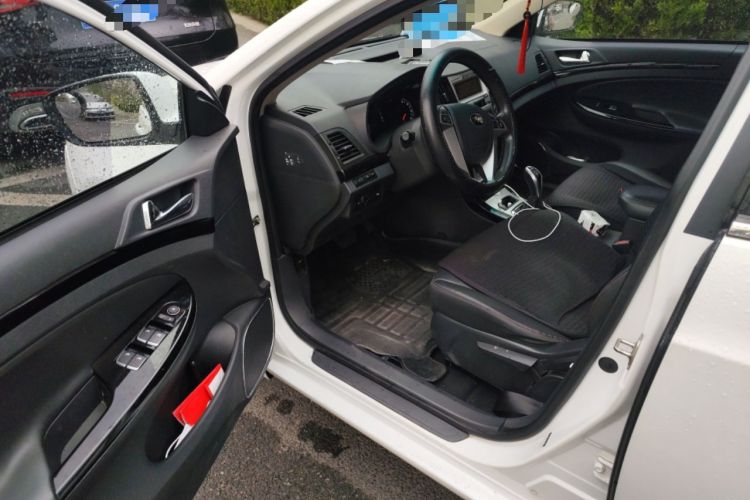 Used BYD e5 2016 300 Luxury Edition Driver Seat