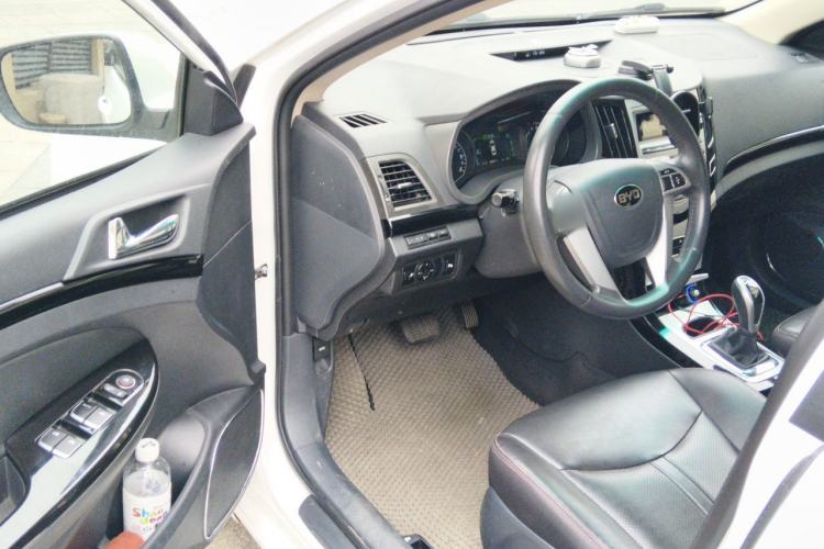 Used BYD e5 2016 300 Luxury Edition Driver Seat