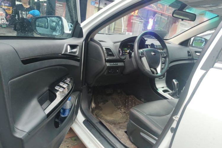 Used BYD e5 2016 300 Luxury Edition Driver Seat