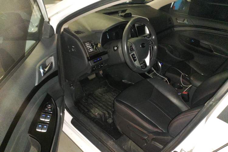 Used BYD e5 2016 300 Prestige Edition Driver Seat
