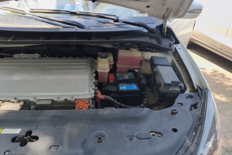 Used BYD e5 2016 300 Comfort Version Engine Bay Left