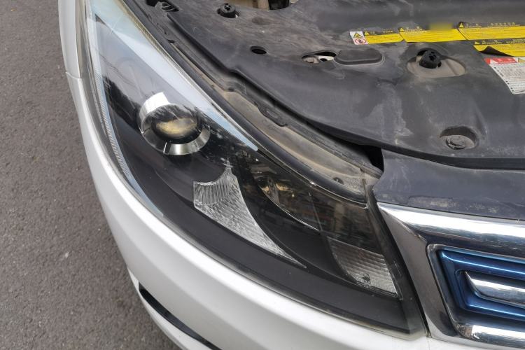 Used BYD e5 2016 300 Luxury Edition Engine Bay Right