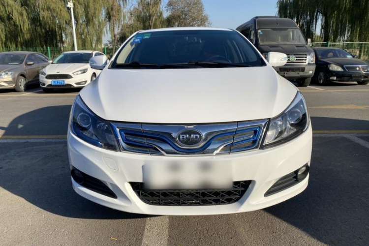 Used BYD e5 2016 300 Prestige Edition Exterior 1
