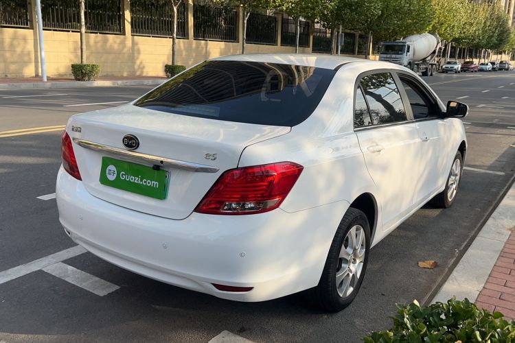 Used BYD e5 2016 300 Luxury Edition Exterior 3
