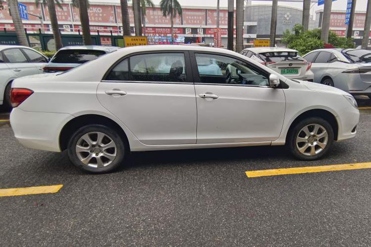 Used BYD e5 2016 300 Luxury Edition Exterior 3