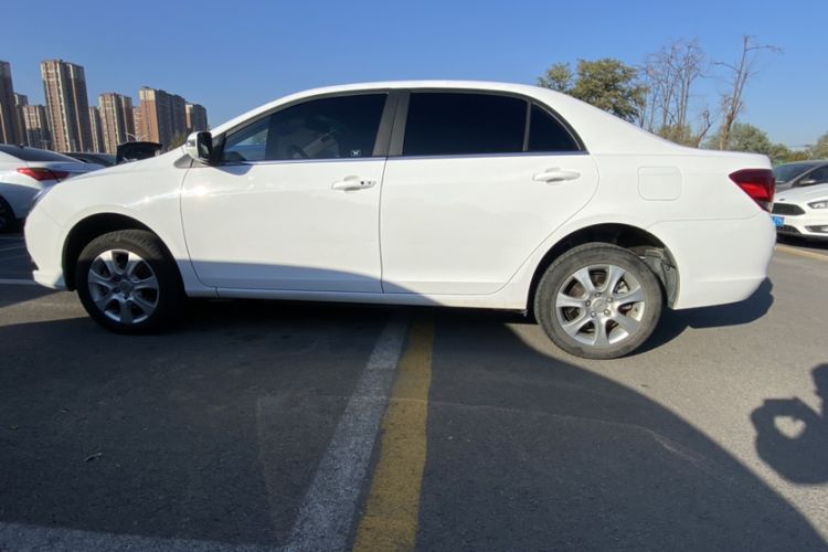 Used BYD e5 2016 300 Prestige Edition Exterior 4