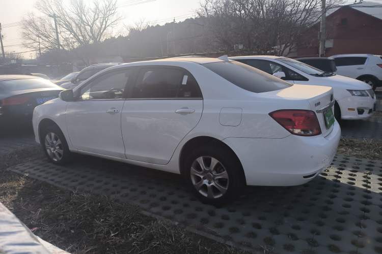 Used BYD e5 2016 300 Prestige Edition Exterior 5
