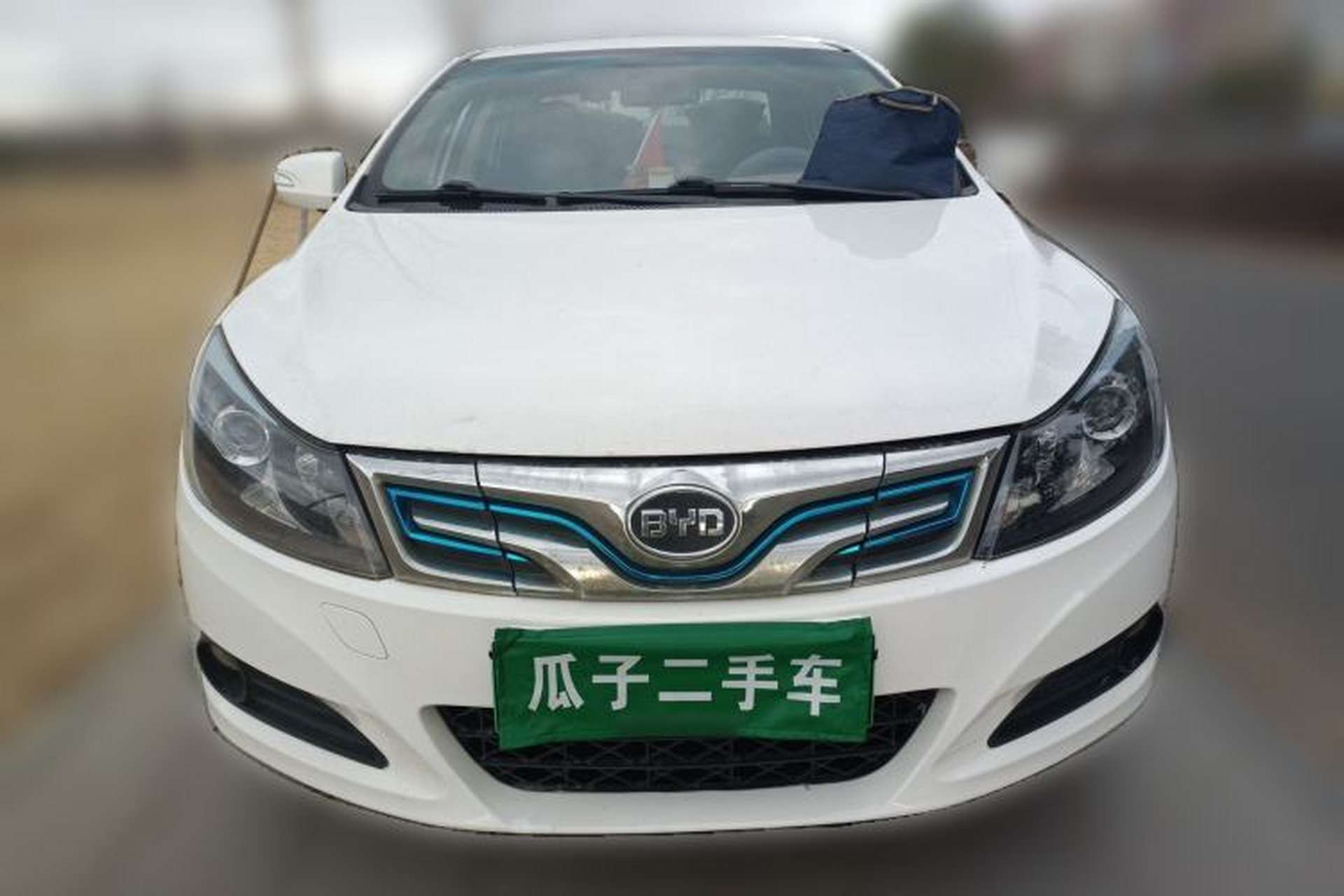 Used BYD e5 2016 300 Luxury Edition Front