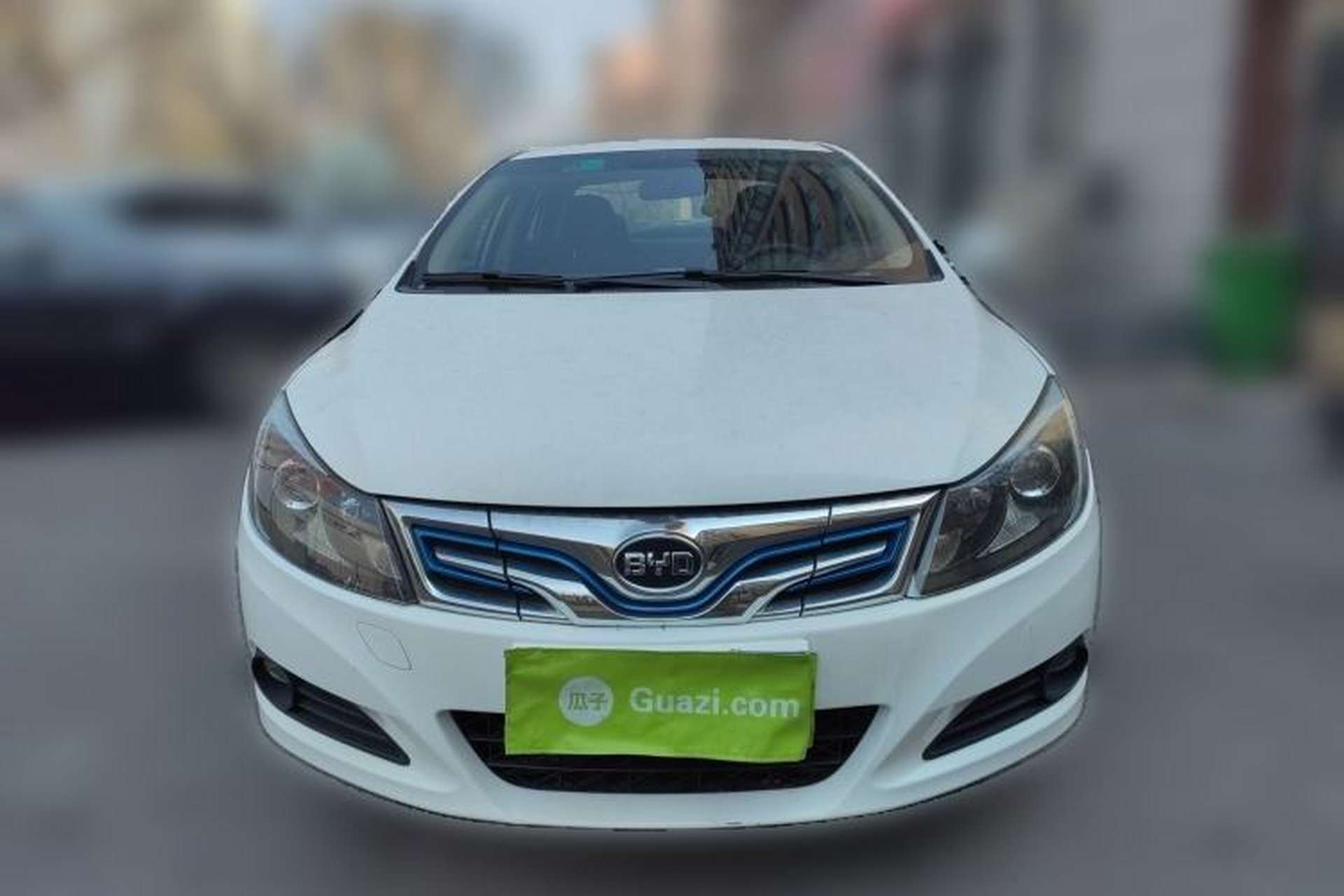 Used BYD e5 2016 300 Prestige Edition Front