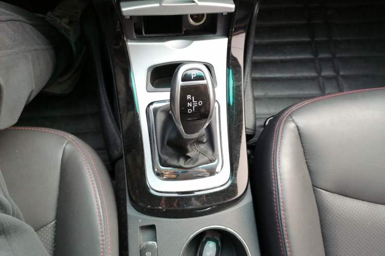 Used BYD e5 2016 300 Luxury Edition Gear Lever