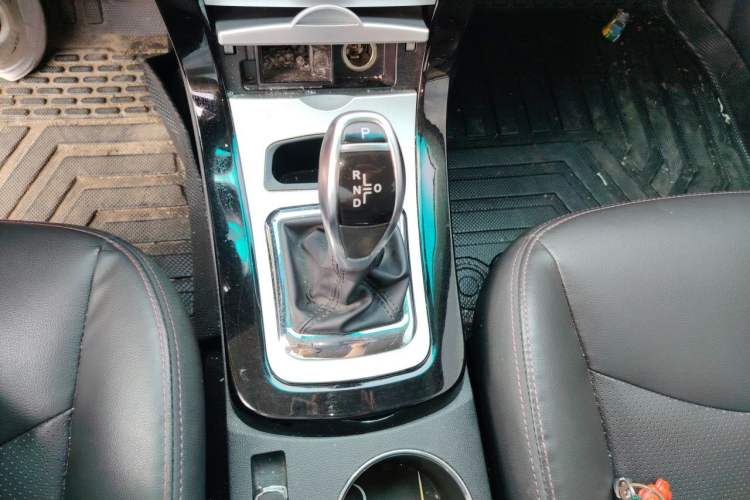 Used BYD e5 2016 300 Luxury Edition Gear Lever