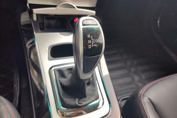 Used BYD e5 2016 300 Luxury Edition Gear Lever