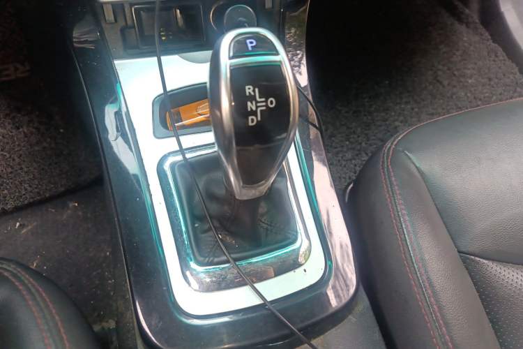 Used BYD e5 2016 300 Luxury Edition Gear Lever