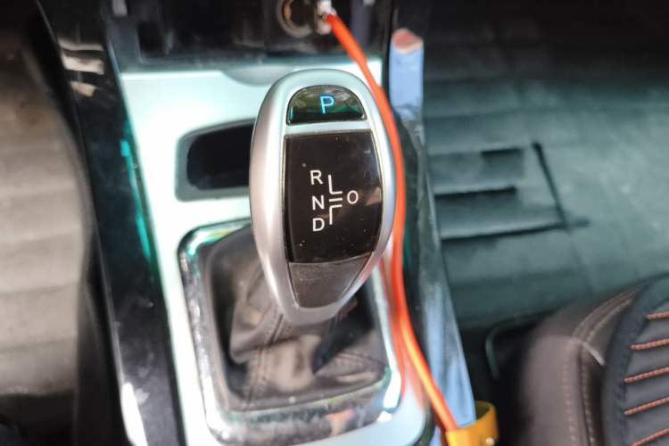 Used BYD e5 2016 300 Luxury Edition Gear Lever