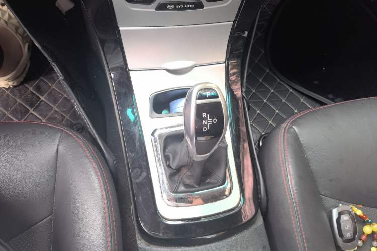 Used BYD e5 2016 300 Prestige Edition Gear Lever