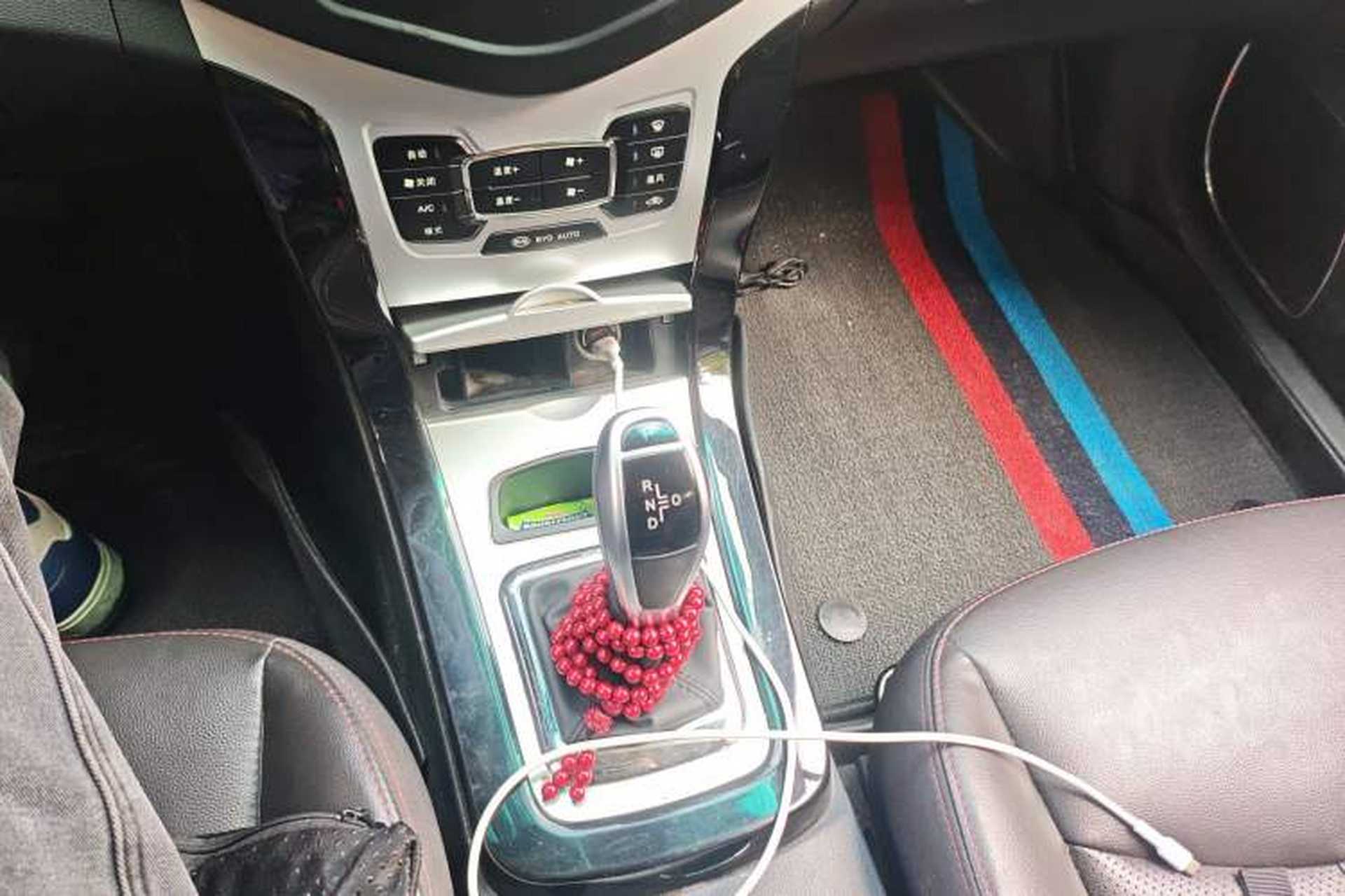 Used BYD e5 2016 300 Luxury Edition Gear Lever