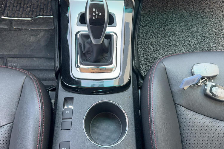 Used BYD e5 2016 300 Luxury Edition Gear Lever