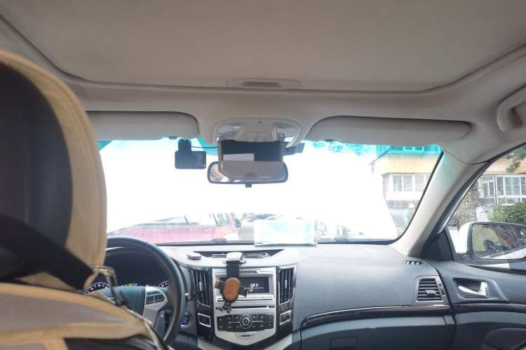 Used BYD e5 2016 300 Luxury Edition Headliner