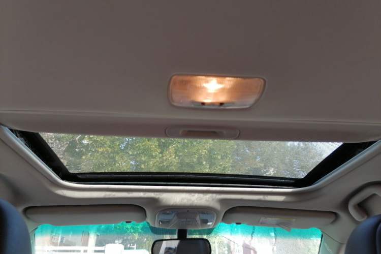 Used BYD e5 2016 300 Prestige Edition Headliner