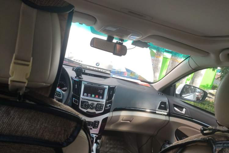Used BYD e5 2016 300 Luxury Edition Headliner