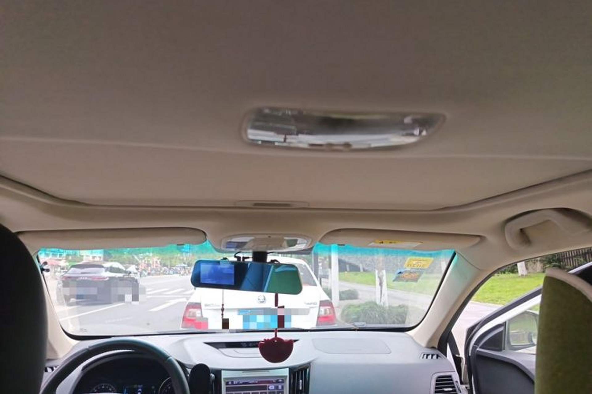 Used BYD e5 2016 300 Luxury Edition Headliner