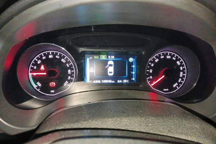 Used BYD e5 2016 300 Luxury Edition Instrument Cluster