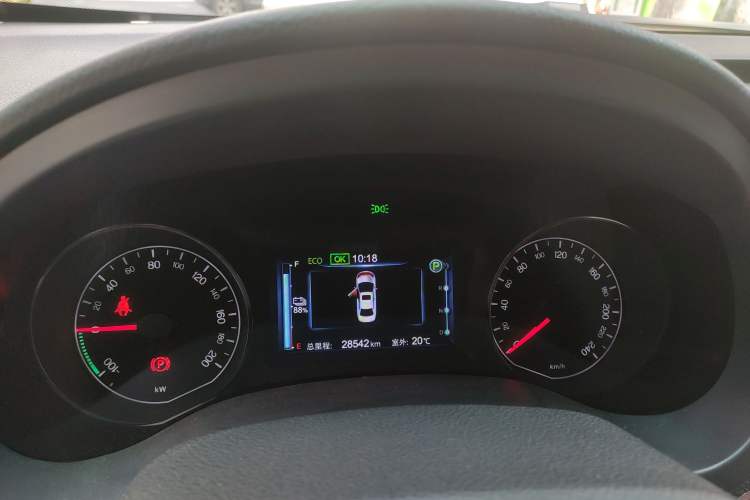 Used BYD e5 2016 300 Luxury Edition Instrument Cluster