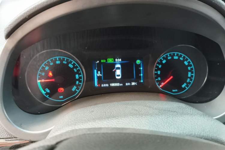 Used BYD e5 2016 300 Luxury Edition Instrument Cluster