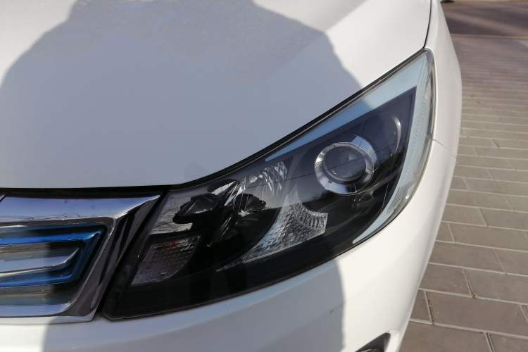 Used BYD e5 2016 300 Luxury Edition Left Front Headlight