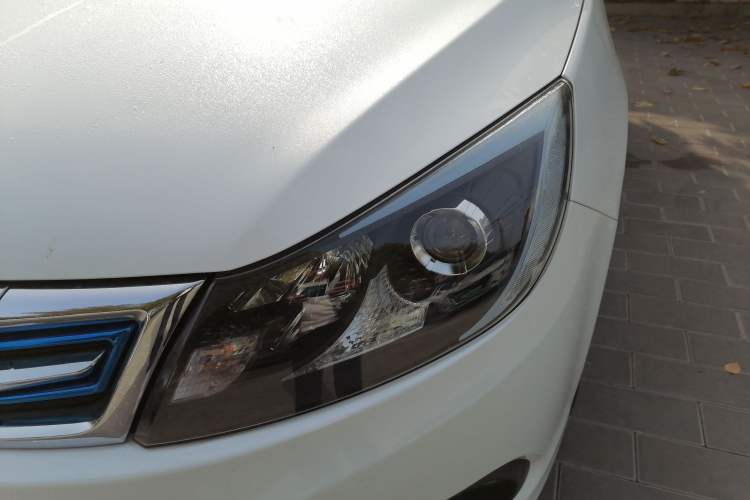 Used BYD e5 2016 300 Prestige Edition Left Front Headlight