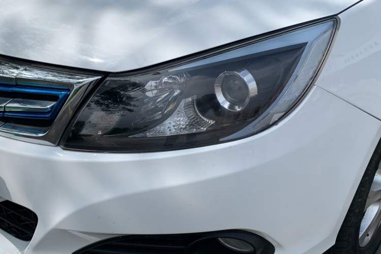 Used BYD e5 2016 300 Luxury Edition Left Front Headlight