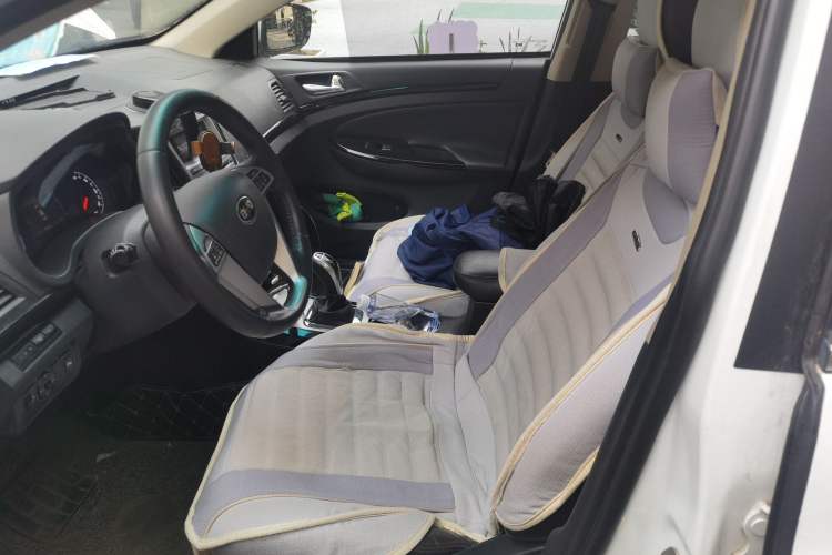 Used BYD e5 2016 300 Luxury Edition Left Front Seat