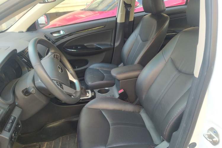 Used BYD e5 2016 300 Luxury Edition Left Front Seat