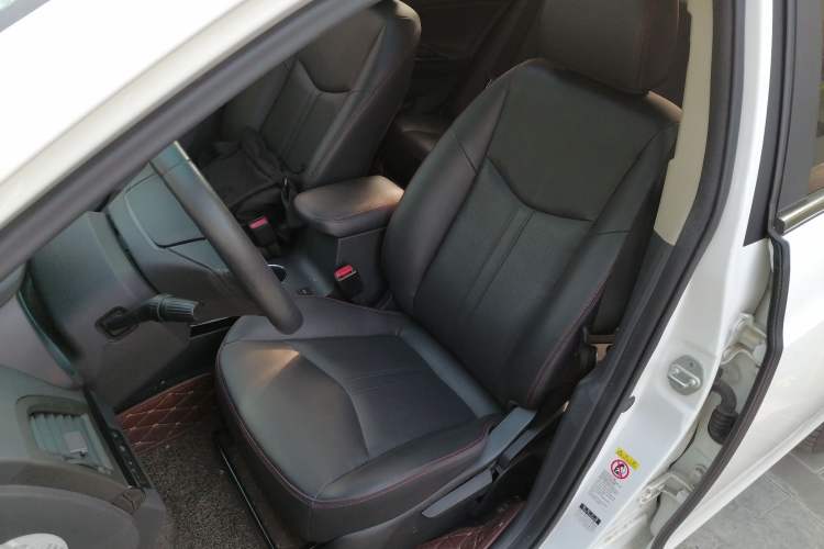 Used BYD e5 2016 300 Prestige Edition Left Front Seat