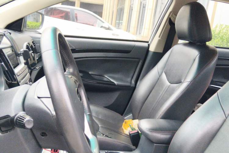 Used BYD e5 2016 300 Luxury Edition Left Front Seat