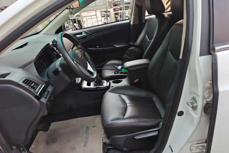 Used BYD e5 2016 300 Luxury Edition Left Front Seat