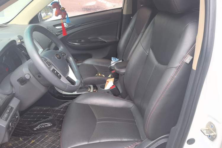 Used BYD e5 2016 300 Prestige Edition Left Front Seat