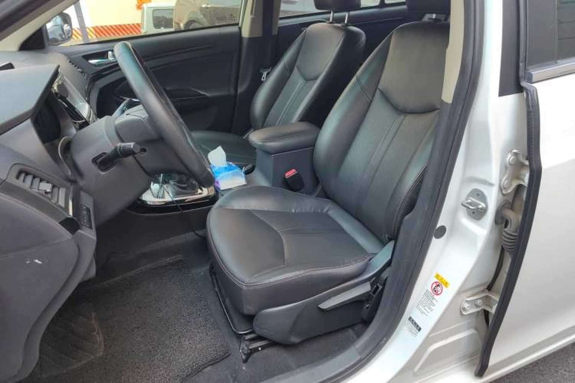 Used BYD e5 2016 300 Prestige Edition Left Front Seat