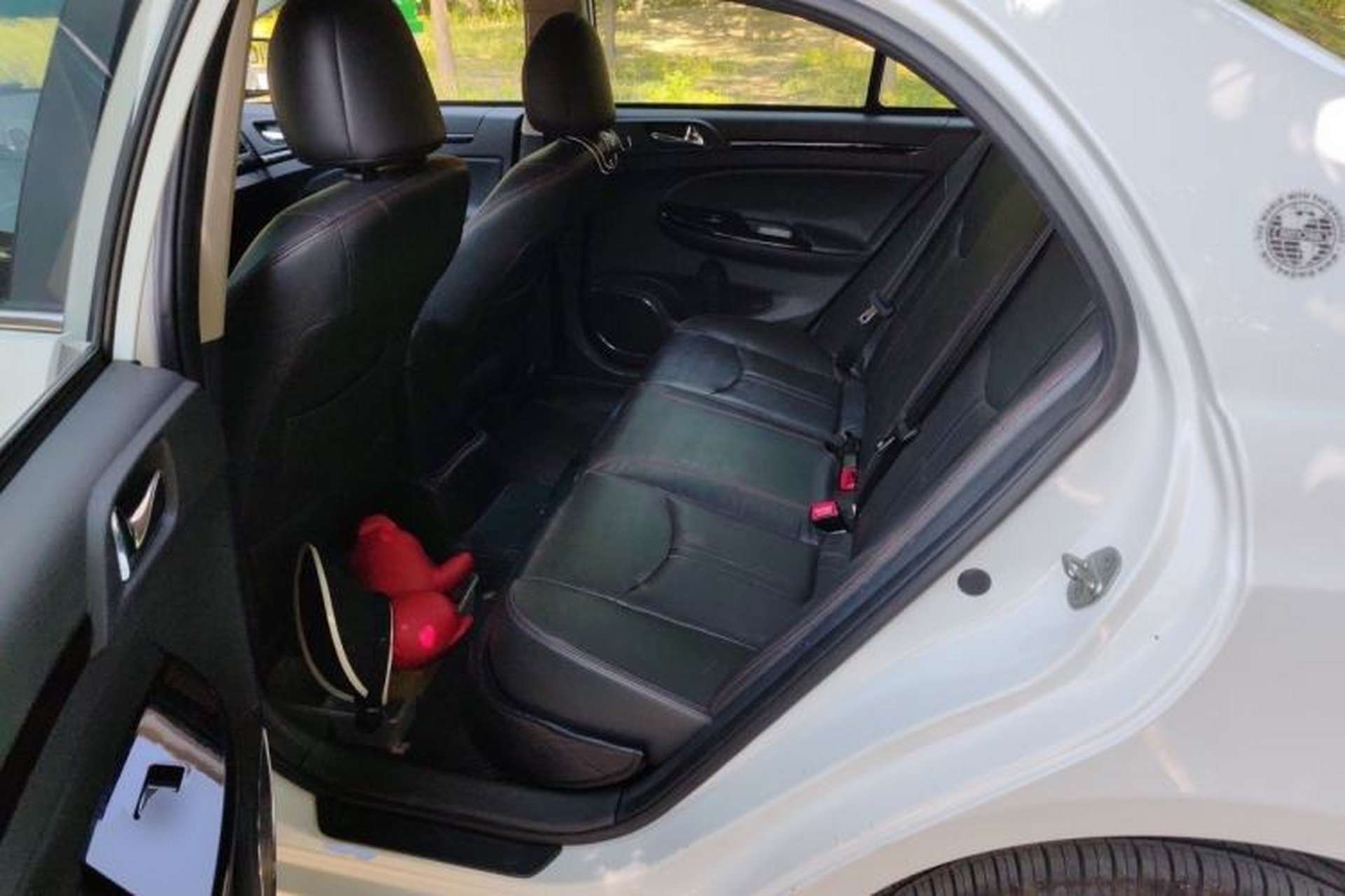 Used BYD e5 2016 300 Luxury Edition Left Rear Seat