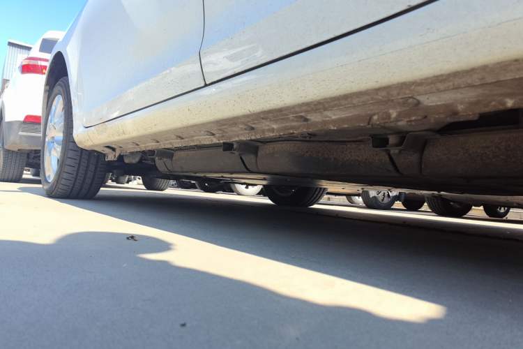 Used BYD e5 2016 300 Luxury Edition Left Side Sill