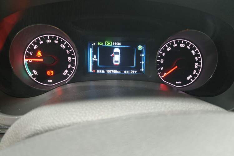 Used BYD e5 2016 300 Luxury Edition Odometer Close Up