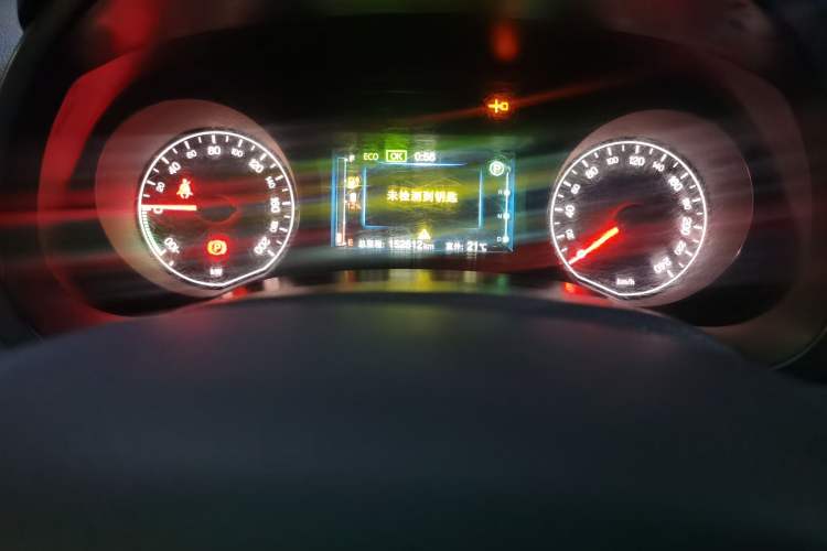 Used BYD e5 2016 300 Luxury Edition Odometer Close Up