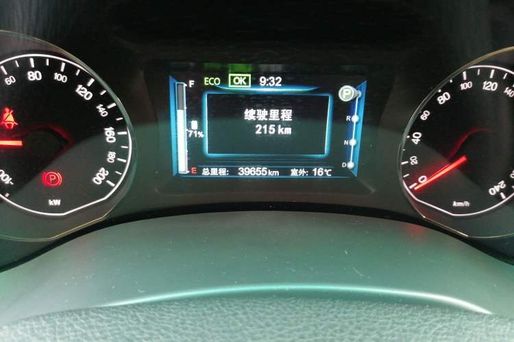 Used BYD e5 2016 300 Prestige Edition Odometer Close Up
