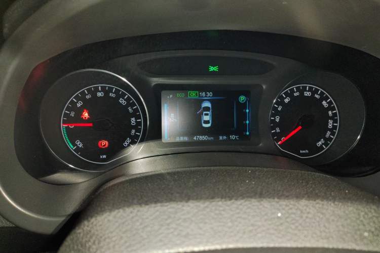 Used BYD e5 2016 300 Prestige Edition Odometer Close Up